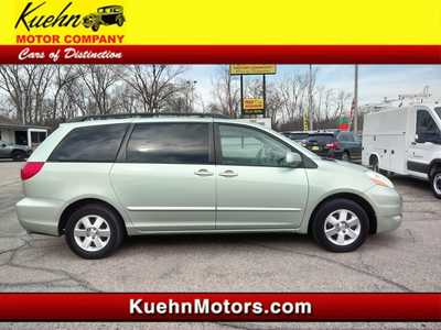 2006 Toyota Sienna, $4995. Photo 1