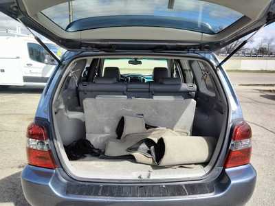 2005 Toyota Highlander, $5995. Photo 11