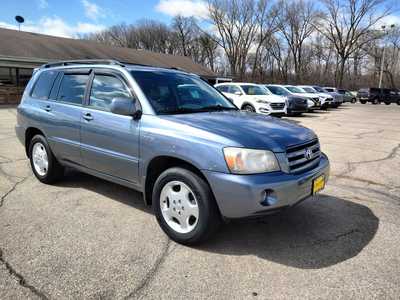 2005 Toyota Highlander, $5995. Photo 2