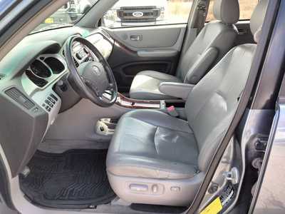 2005 Toyota Highlander, $5995. Photo 9