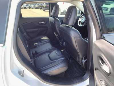 2015 Jeep Cherokee, $13995. Photo 12