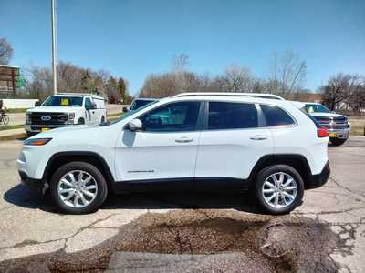 2015 Jeep Cherokee, $13995. Photo 5