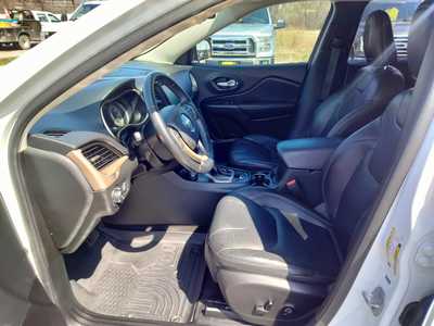 2015 Jeep Cherokee, $13995. Photo 9