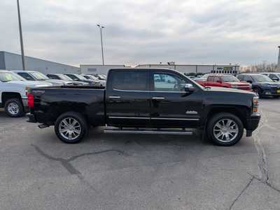 2015 Chevrolet 1500 Crew Cab, $27995. Photo 1