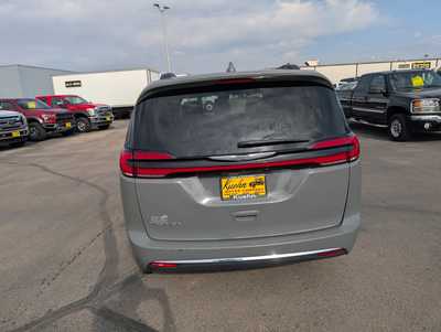 2022 Chrysler Pacifica, $22495. Photo 7