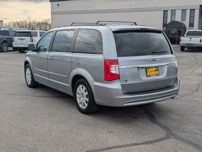2014 Chrysler Town & Country, $7995. Photo 6