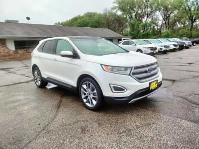 2016 Ford Edge, $15995. Photo 2