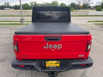 2020 Jeep Gladiator, $29465. Photo 8