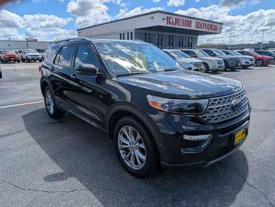 2021 Ford Explorer, $23900. Photo 2