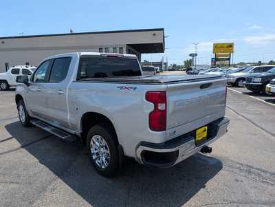 2021 Chevrolet 1500 Crew Cab, $31990. Photo 6