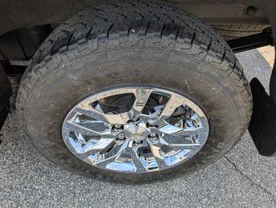 2021 Chevrolet 1500 Crew Cab, $31990. Photo 9
