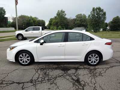 2020 Toyota Corolla, $17995. Photo 5