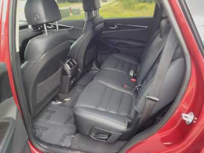2018 Kia Sorento, $17850. Photo 10