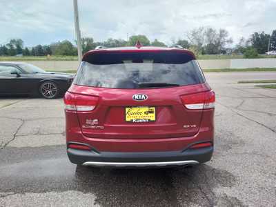 2018 Kia Sorento, $17850. Photo 7