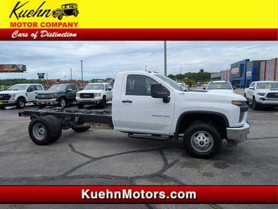 2022 Chevrolet 3500 Reg Cab, $32990. Photo 1