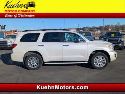 2015 Toyota Sequoia, $17990. Photo 1