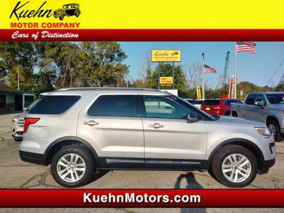 2019 Ford Explorer, $15865. Photo 1
