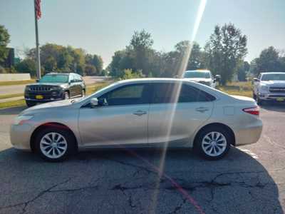 2017 Toyota Camry, $17995. Photo 5
