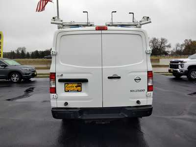 2018 Nissan NV 3500, $8250. Photo 7