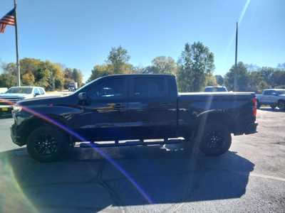 2020 Chevrolet 1500 Crew Cab, $29450. Photo 5