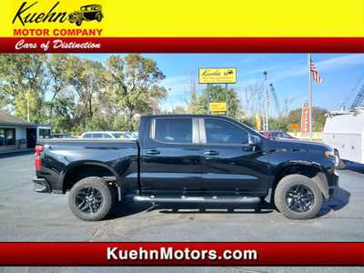 2020 Chevrolet 1500 Crew Cab, $29450. Photo 1