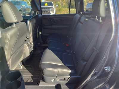 2017 Honda Pilot, $21987. Photo 10
