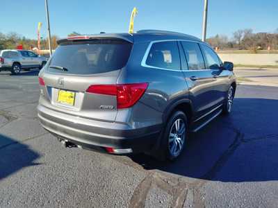 2017 Honda Pilot, $21987. Photo 8