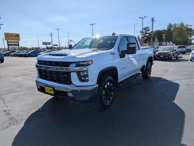 2020 Chevrolet 2500 Crew Cab, $30985. Photo 4