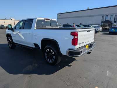 2020 Chevrolet 2500 Crew Cab, $30985. Photo 6