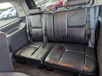 2009 Cadillac Escalade, $15397. Photo 12