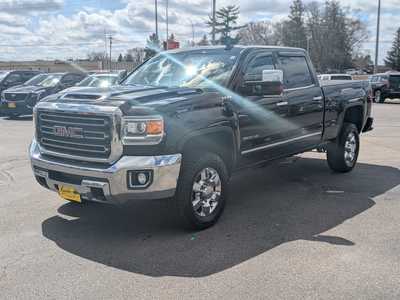 2018 GMC 2500 Crew Cab, $35900. Photo 4