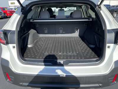 2022 Subaru Outback, $25497. Photo 9