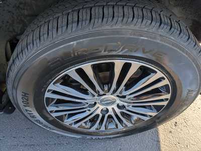 2014 Chrysler Town & Country, $11997. Photo 9