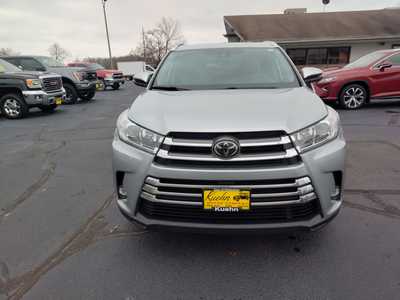 2019 Toyota Highlander, $29450. Photo 3