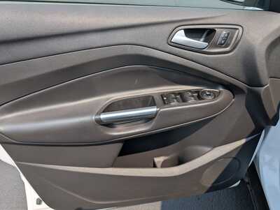 2017 Ford Escape, $13990. Photo 11