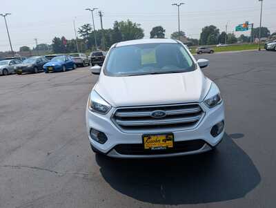 2017 Ford Escape, $13990. Photo 3