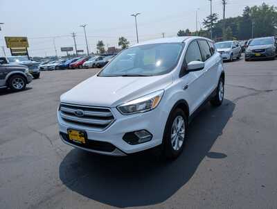 2017 Ford Escape, $13990. Photo 4