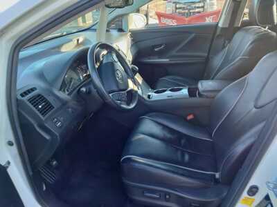 2013 Toyota Venza, $8900. Photo 9