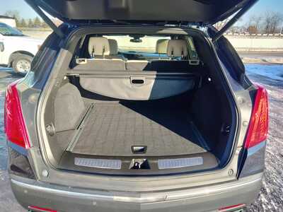 2017 Cadillac XT5, $12875. Photo 11
