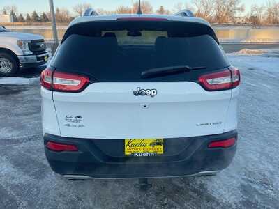 2017 Jeep Cherokee, $11950. Photo 3