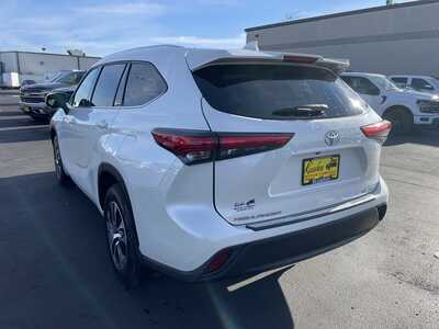 2021 Toyota Highlander, $35987. Photo 6