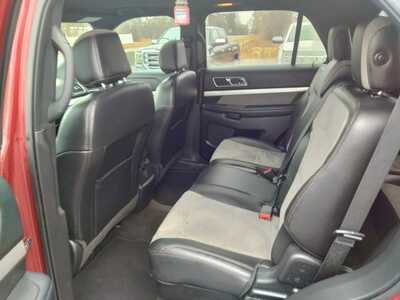 2017 Ford Explorer, $0. Photo 10