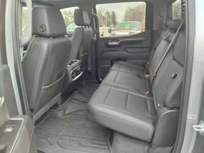 2024 GMC 1500 Crew Cab, $48995. Photo 10