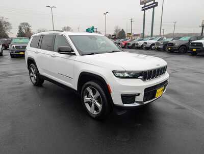2022 Jeep Grand Cherokee L, $29986. Photo 2
