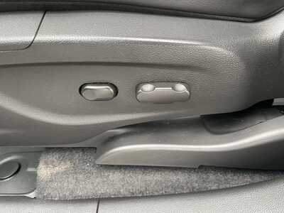 2019 Chevrolet Trax, $13987. Photo 11