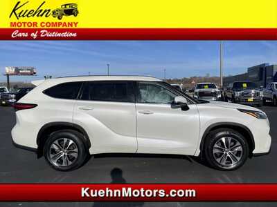 2021 Toyota Highlander, $35987. Photo 1