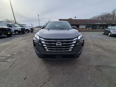 2024 Nissan Rogue, $18975. Photo 3