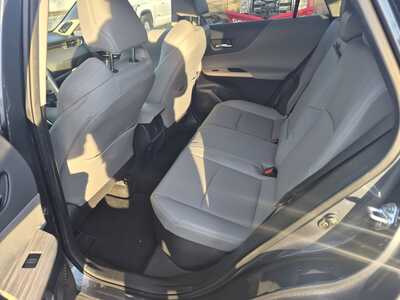 2022 Toyota Venza, $31685. Photo 10