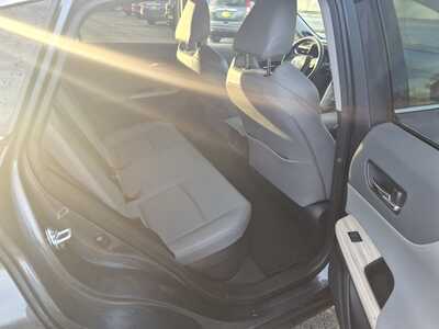 2022 Toyota Venza, $31685. Photo 11