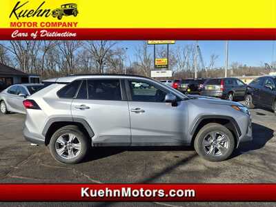 2023 Toyota RAV4, $29865. Photo 1